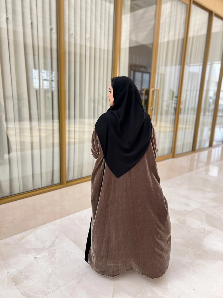 عباية مخمل طبيعي لونين شك