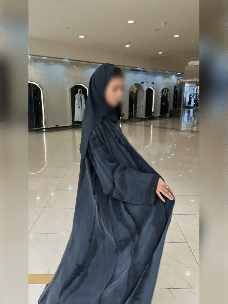 عباية سَجى حرير تركي مموج قصة نص فراشة مع طرحة