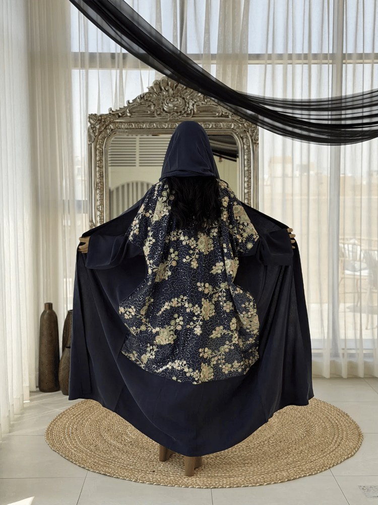 عباية  حرير مغسول تدخيلة من الخلف