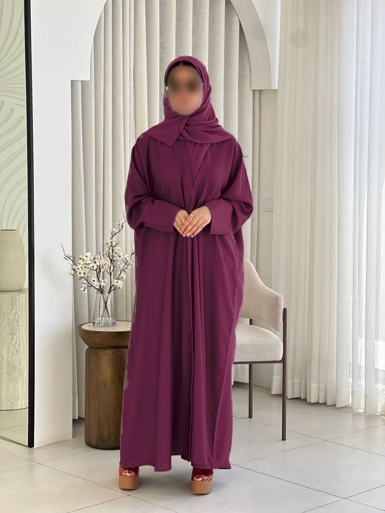 عباية ترف لمسة  حرير كلوش نص فراشة