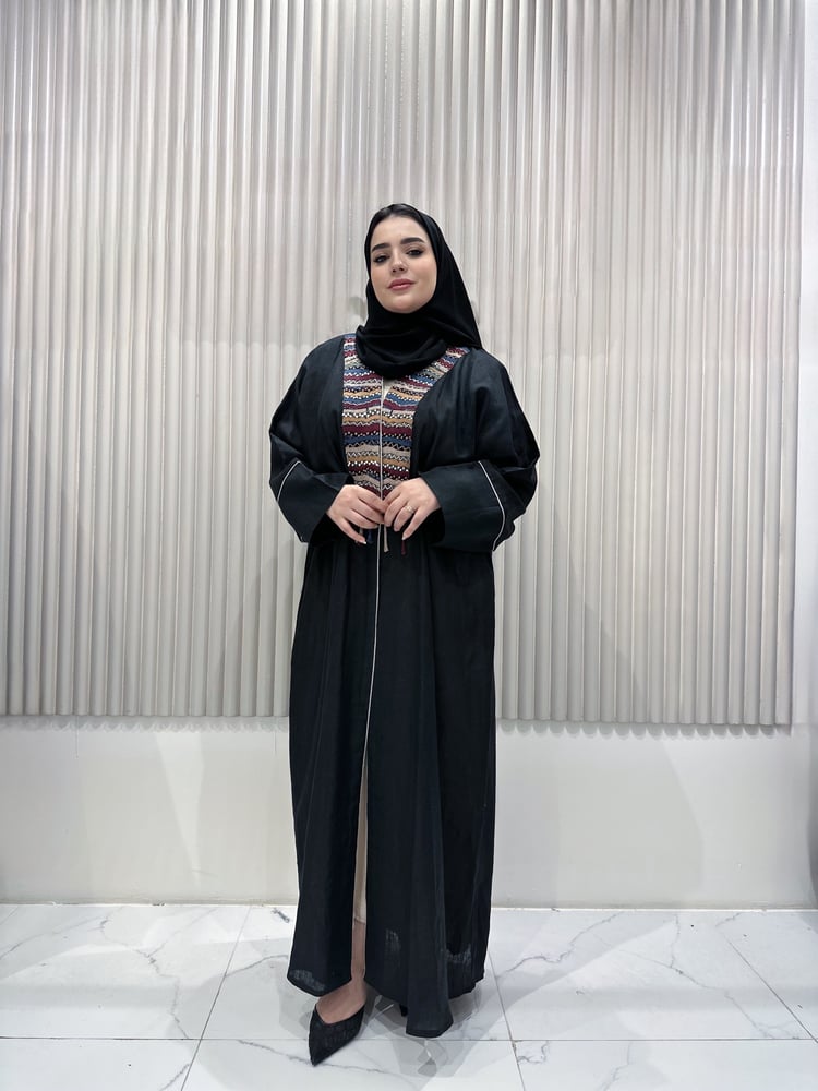 عبايات شك وتطريز