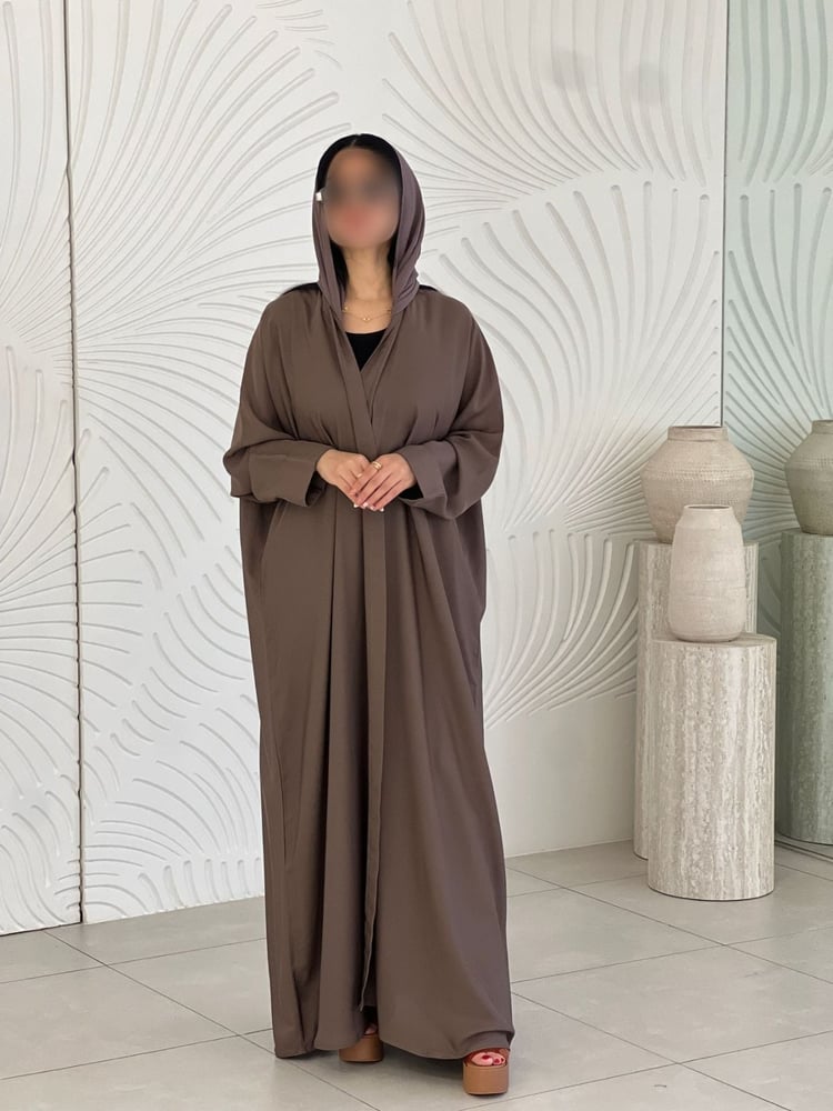 عباية ترف لمسة  حرير كلوش نص فراشة