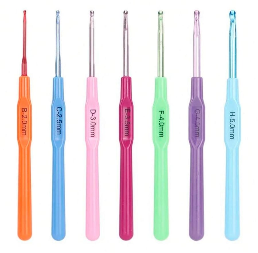Set of 7 crochet hooks (plastic handle)