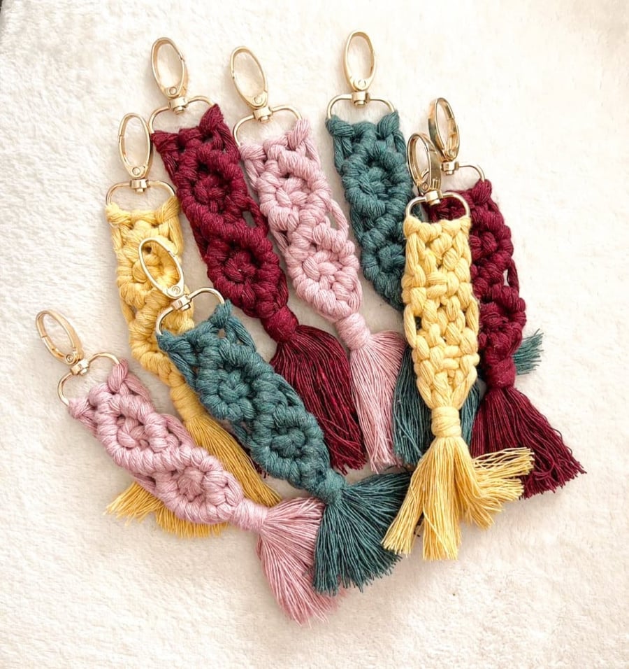 ميدالية مكرمية