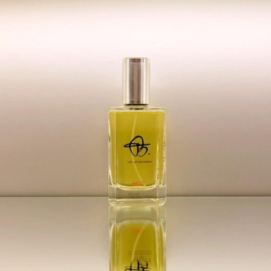 عطر إم بي 02 أو دي بارفيوم للجنسين بيهل بارفومكونستويركي