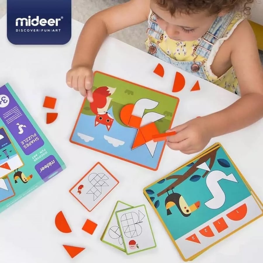 The shape formation contains 16 cards