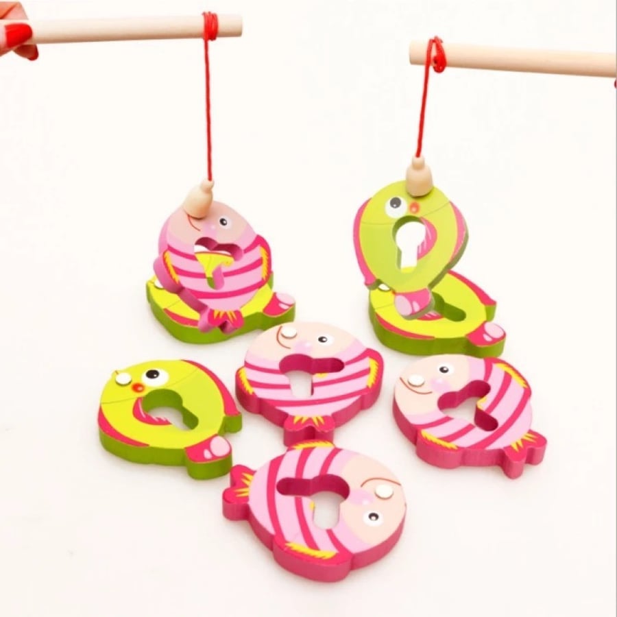 Fishing and arranging shapes