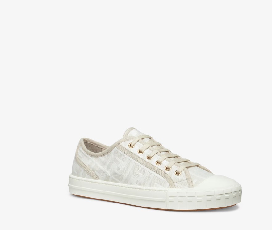 Shose fendi