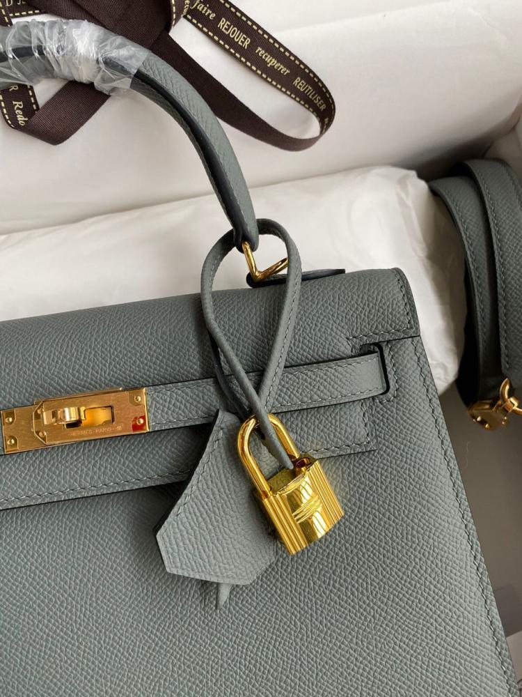 Hermes Kelly bag size 25