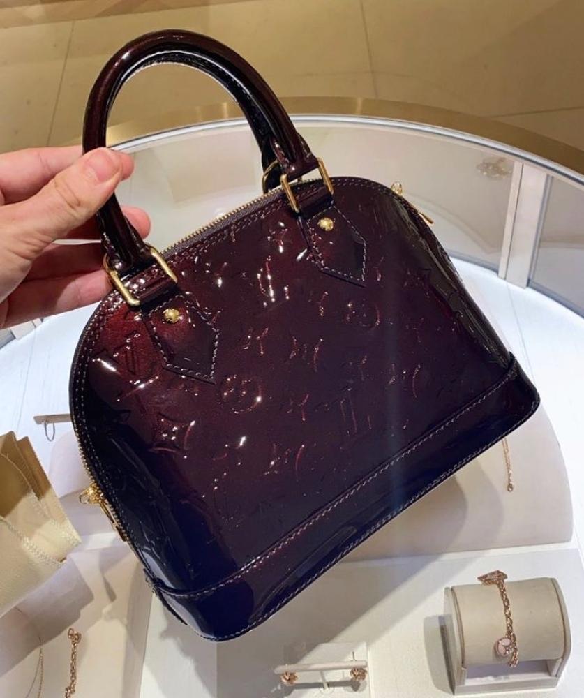 حقيبة bb alma
