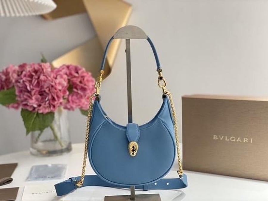 شنطة بولغاري اسود