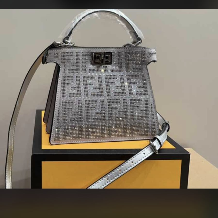 شنطة فندي
