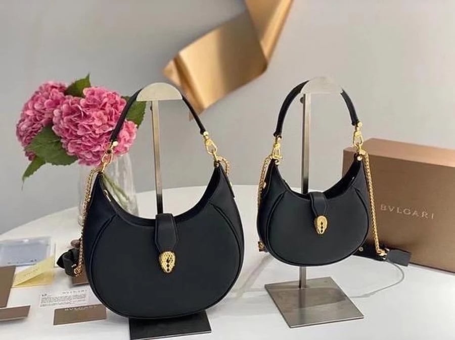شنطة بولغاري اسود
