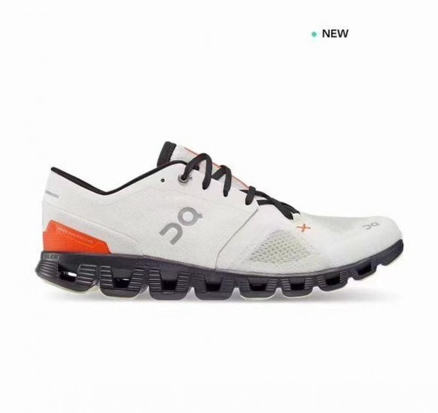 Men's sports sneakers