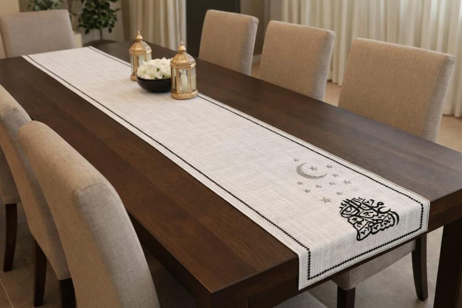 مفرش طويل  مقاس  180*31 خياطه تطريز