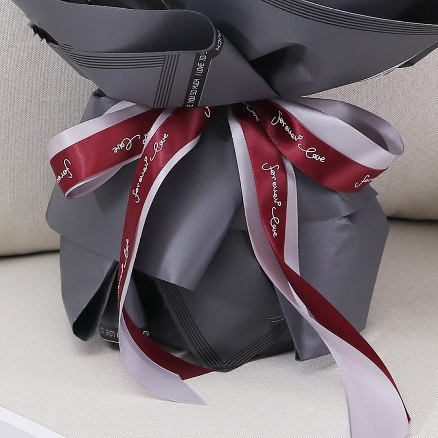 شرائط ساتان فاخرة أحمر تحمل عبارة FOREVER LOVE