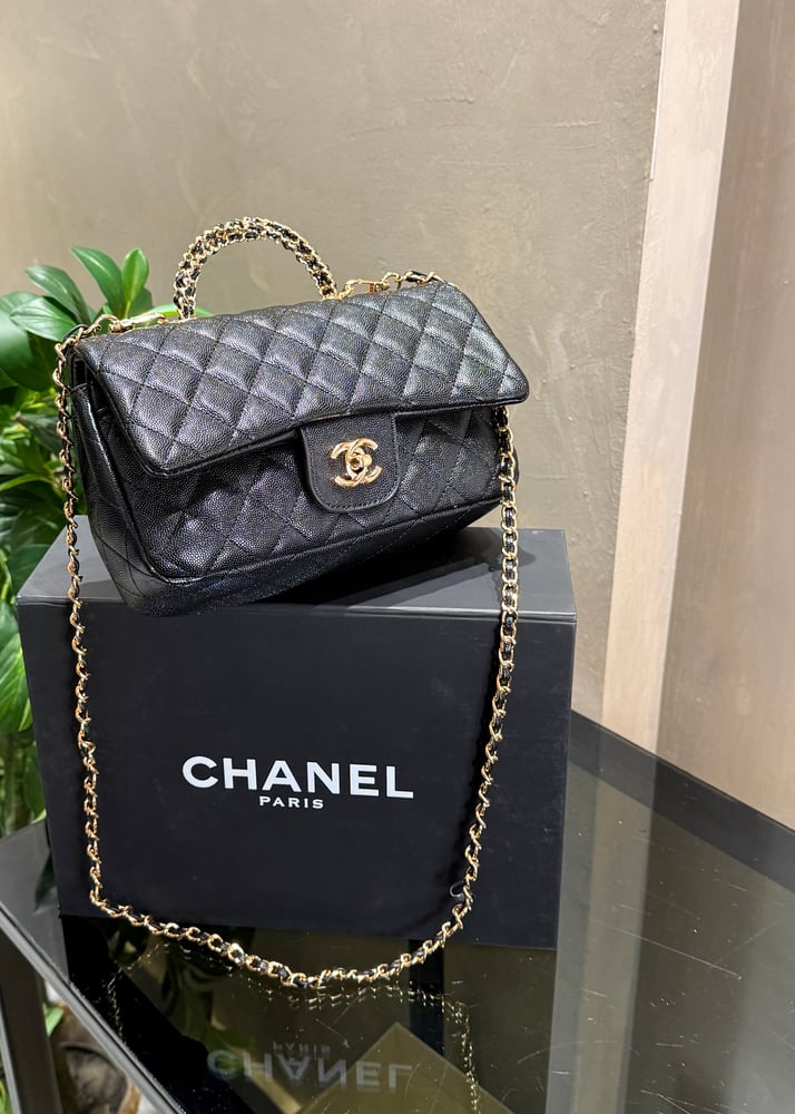 شنطة CHANEL فخمة مع الملحقات