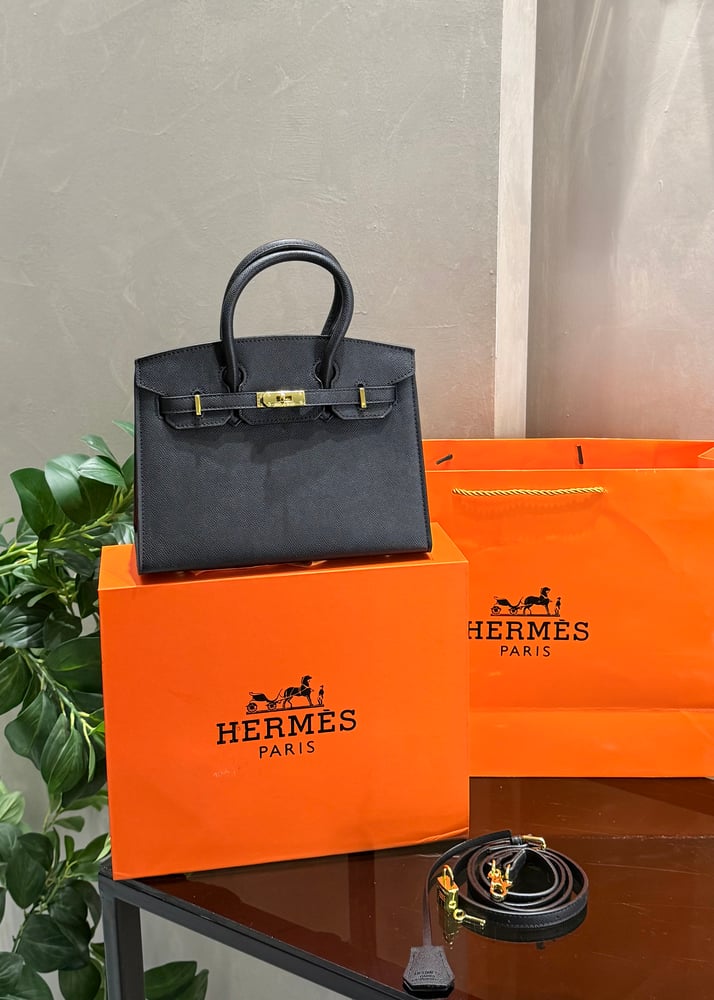 شنطة HERMES فخمة مع الملحقات