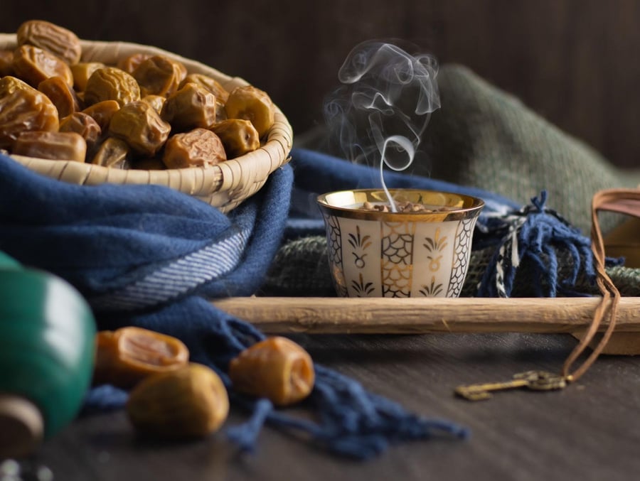 شمعة برائحة القهوة العربية