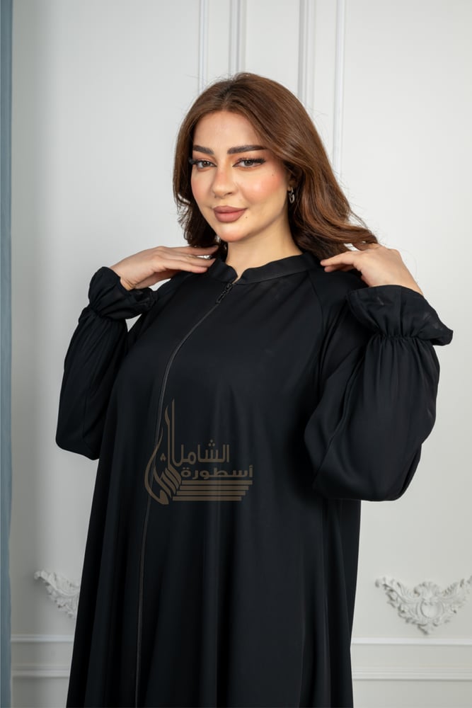 عباية افنان  كلوش سحاب  ساده بمسكة على الكم راقيه
