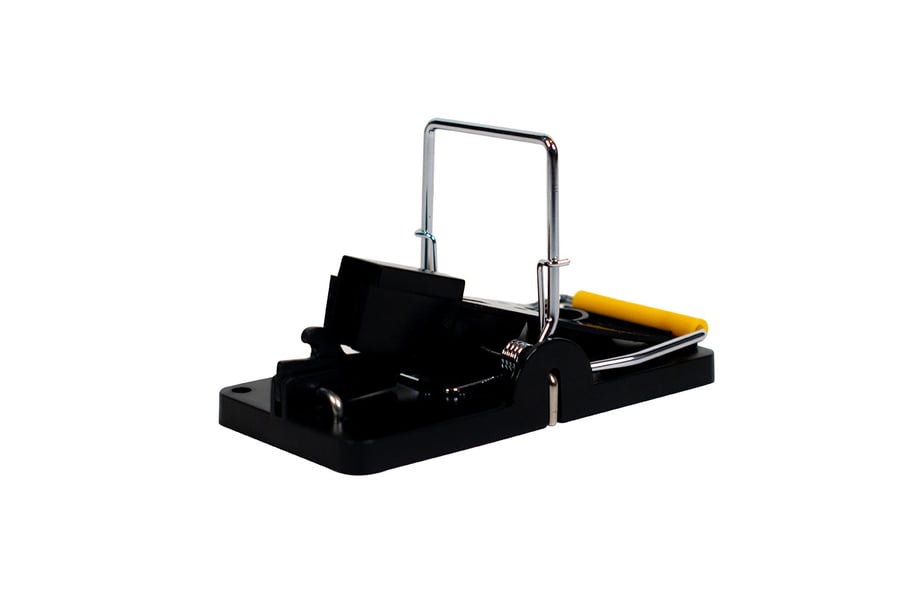 Small plastic trap for mice and rats