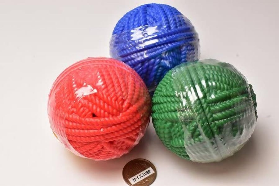 قاتشابون Kitten Ball