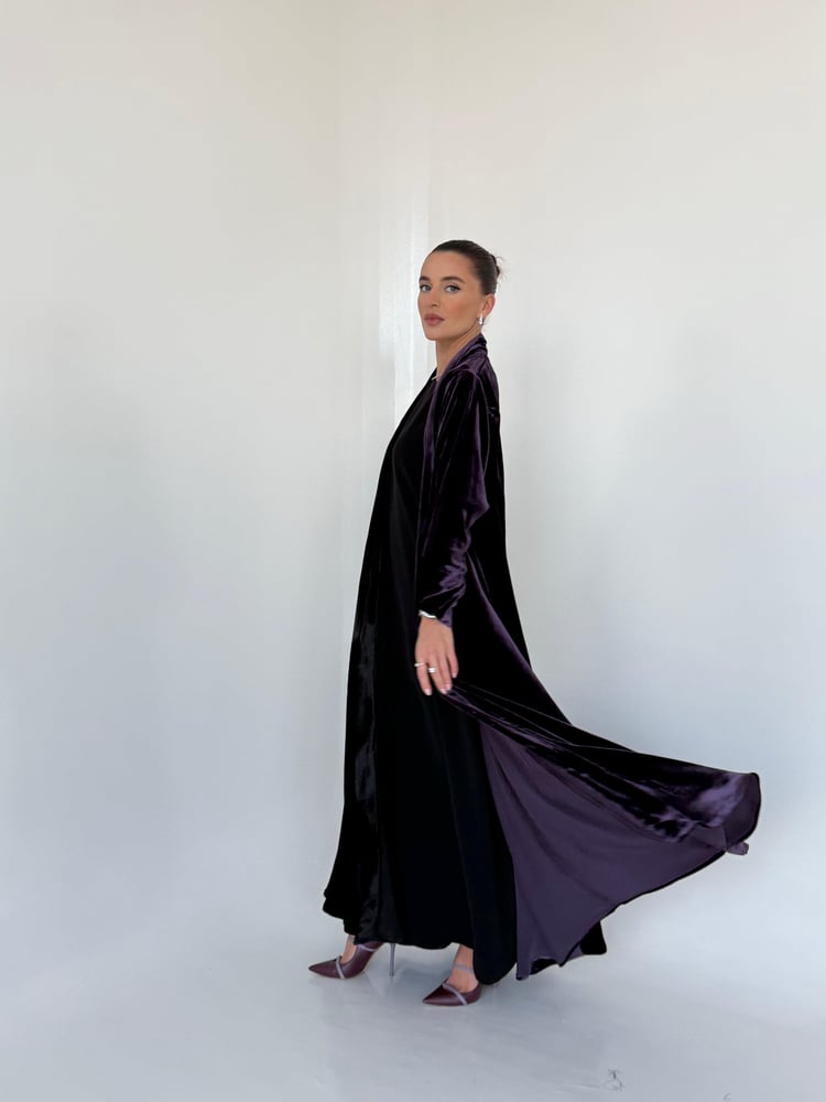 Abaya 305