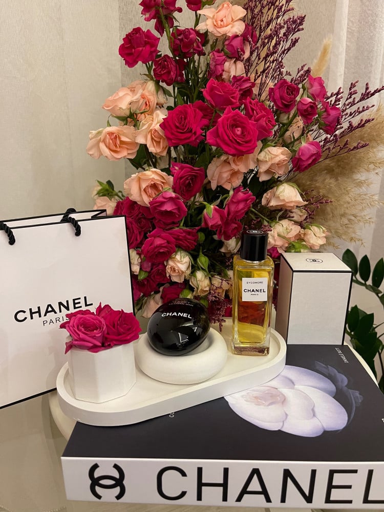 بوكس هدايا عطر سيكومور من شانيل مكون من 7 قطع