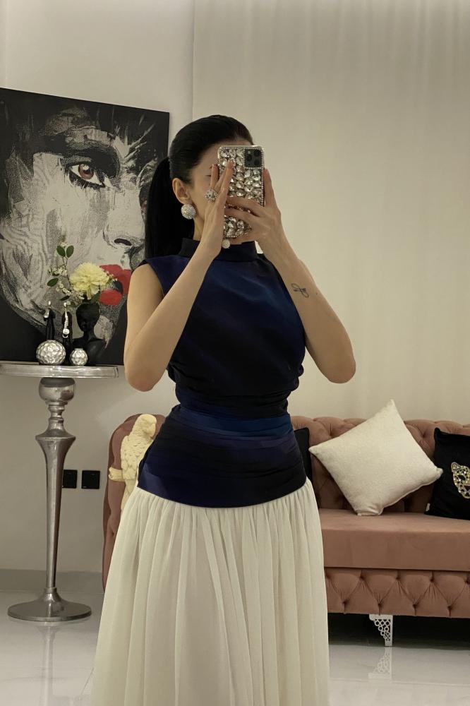 Elegant two-tone dress 89