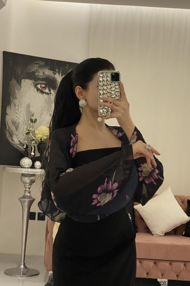 فستان إيليت الأسود 95