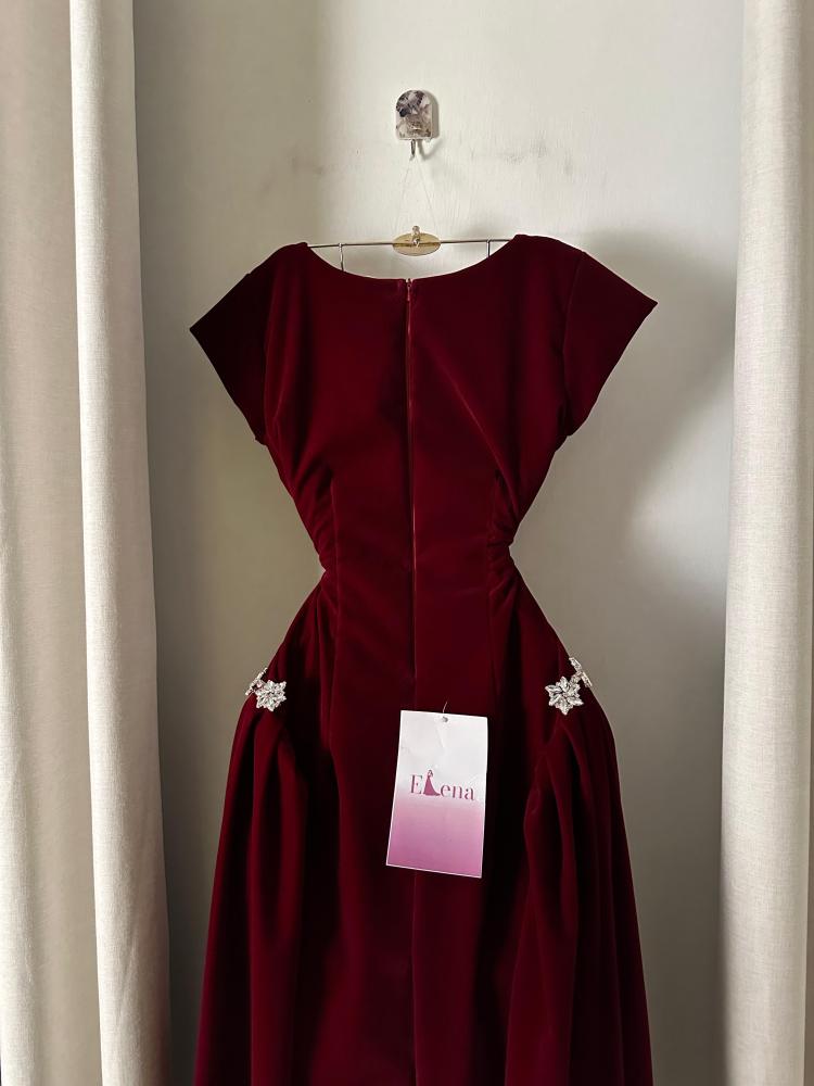 E227 dress