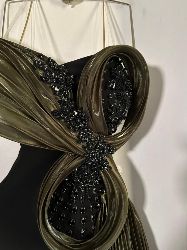 E231 dress