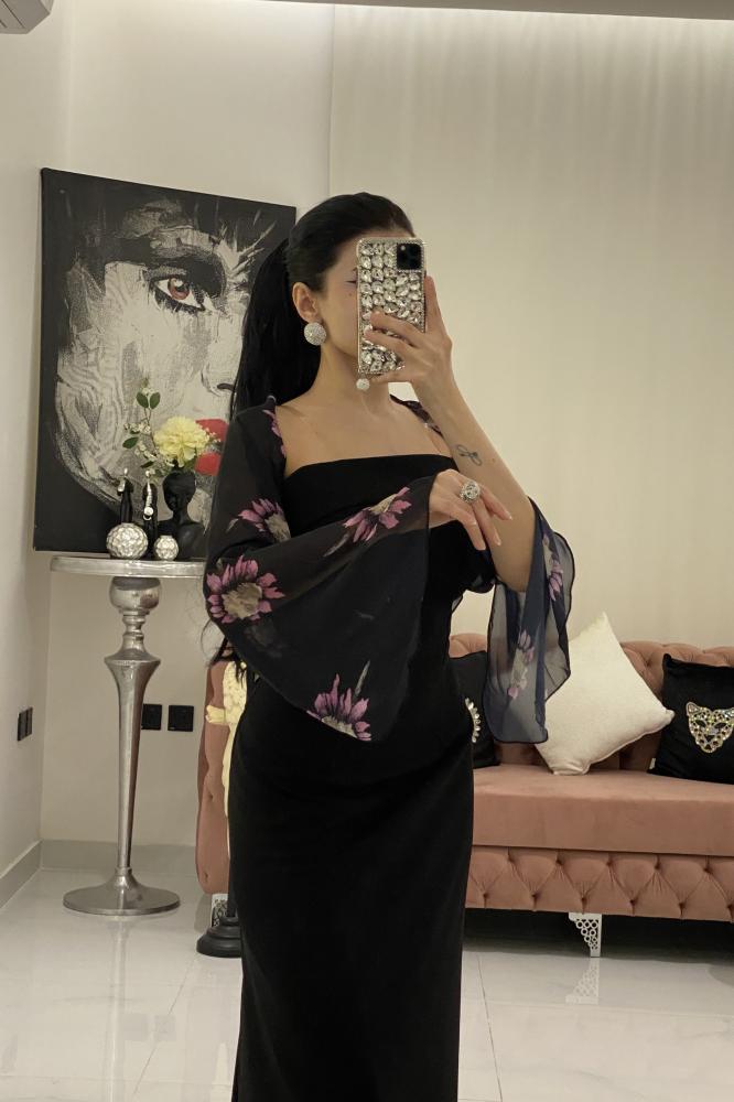 فستان إيليت الأسود 95