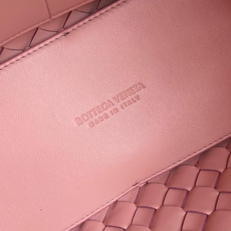 حقيبة-بوتيقا