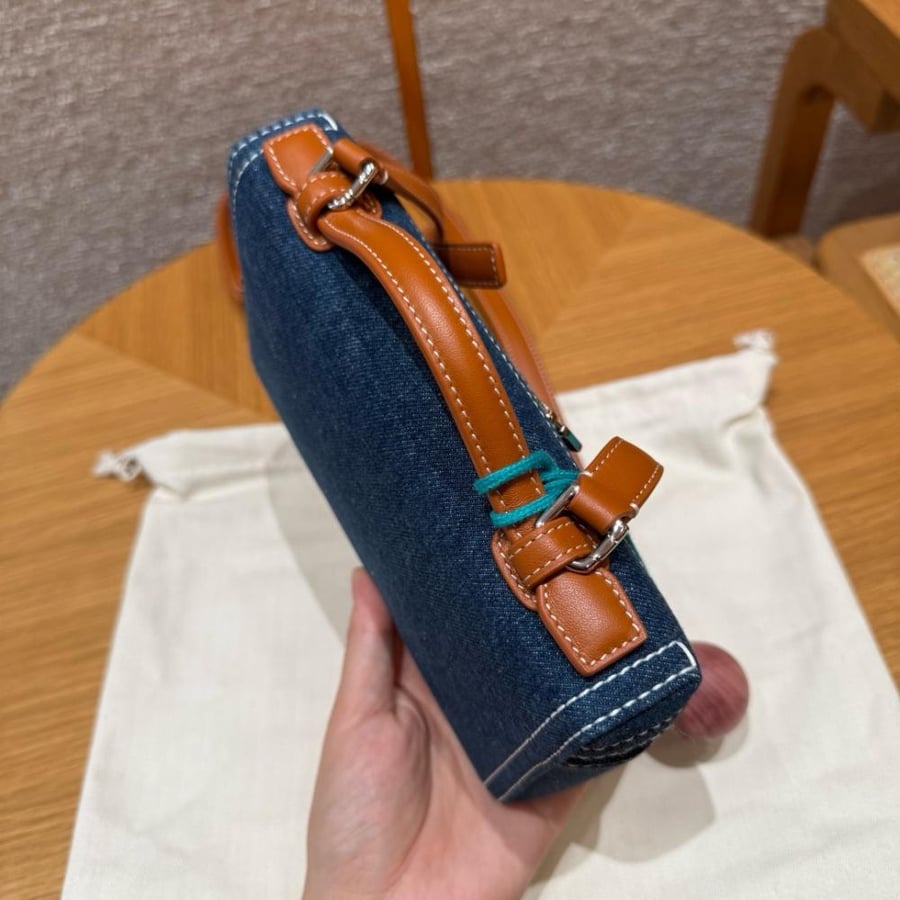 حقيبة-لوروبينا