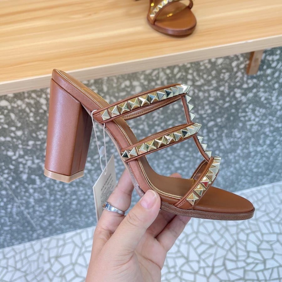 Valentino heel