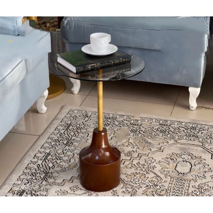 طاولة جانبية