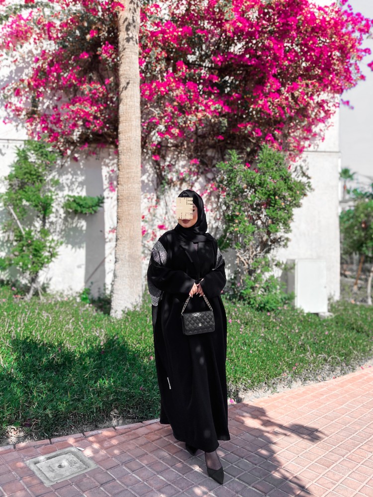 عبايه كلوش تطريز