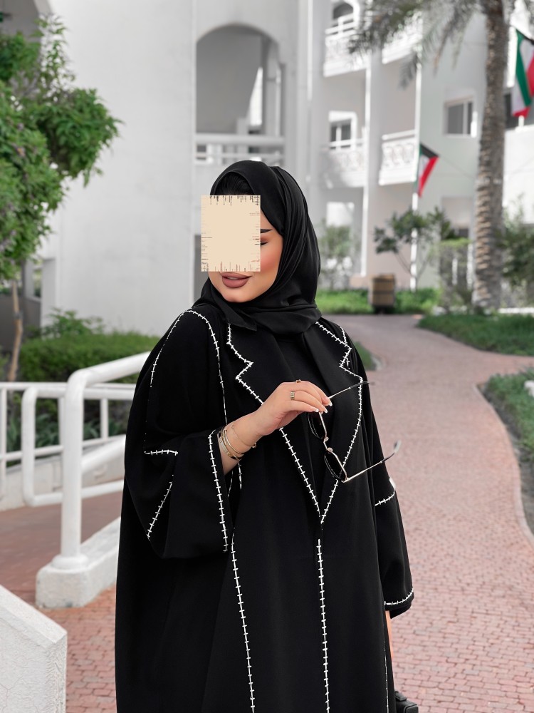 عبايه نص كلوش تطريز