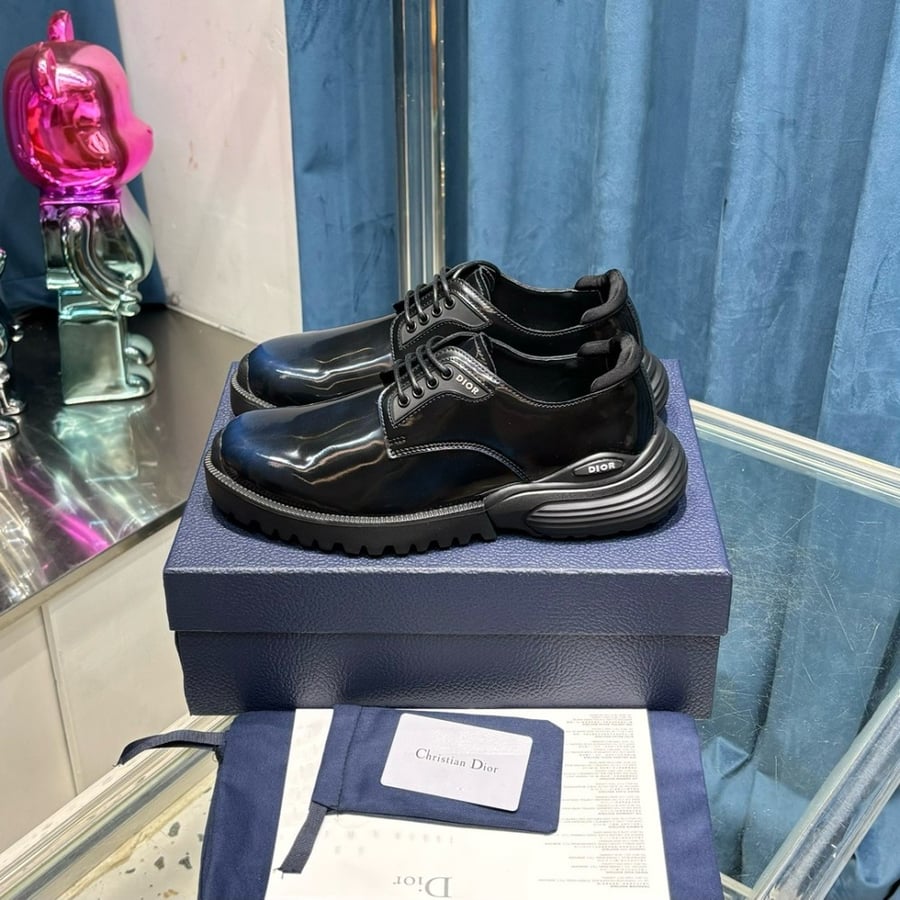DIOR
