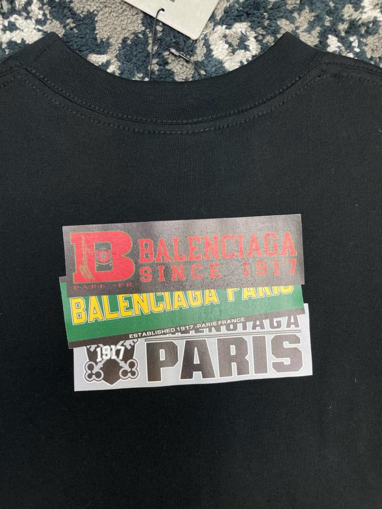 BALENCIAGA