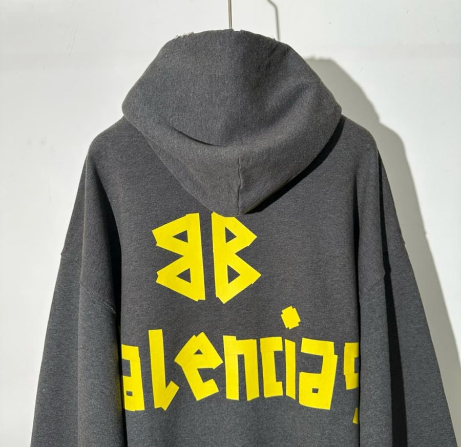BALENCIAGA