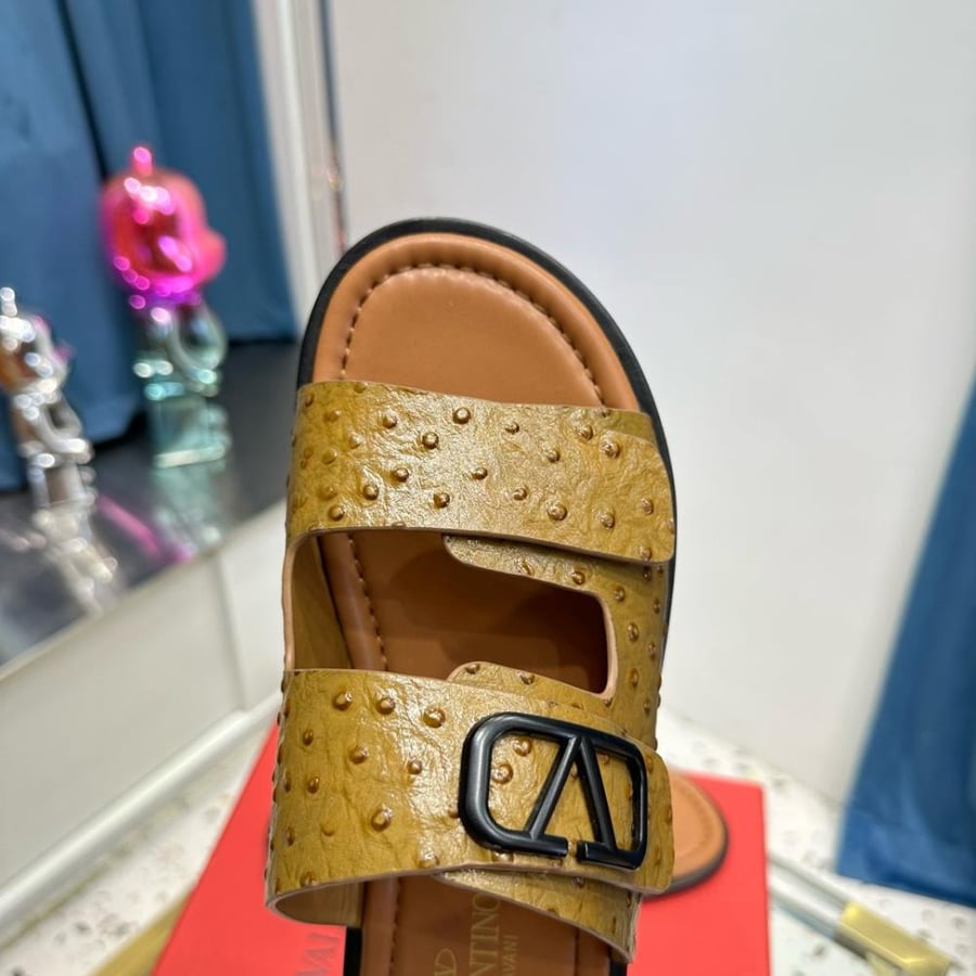 VALENTINO