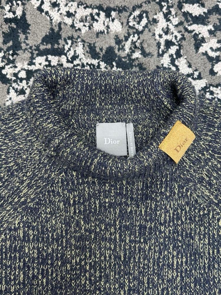 DIOR