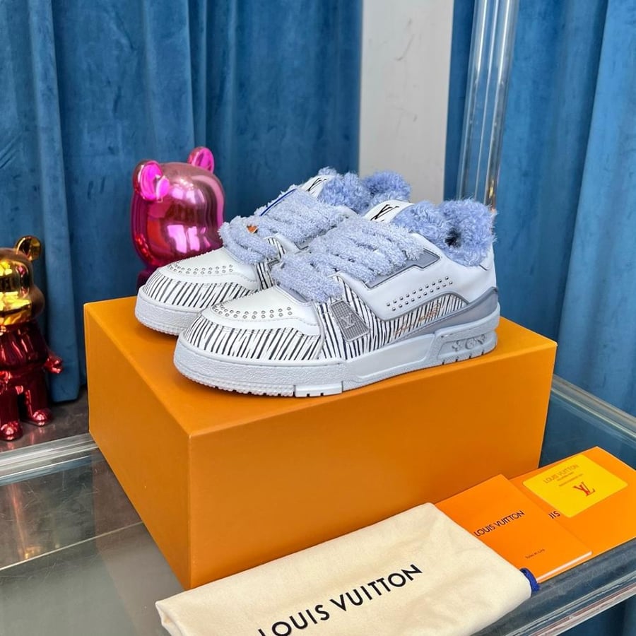 LOUIS VUITTON