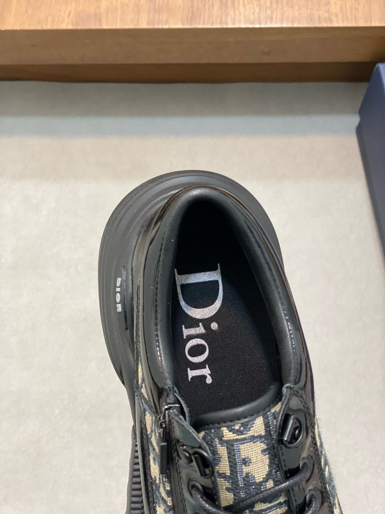 Dior