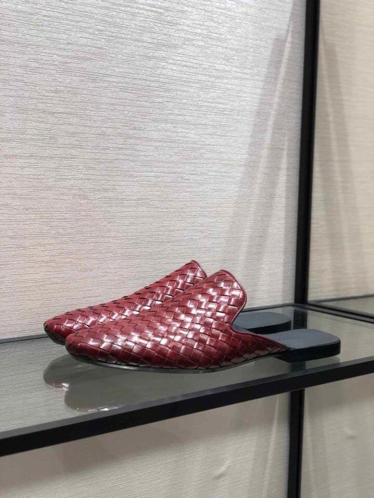 BOTTEGA VENETA