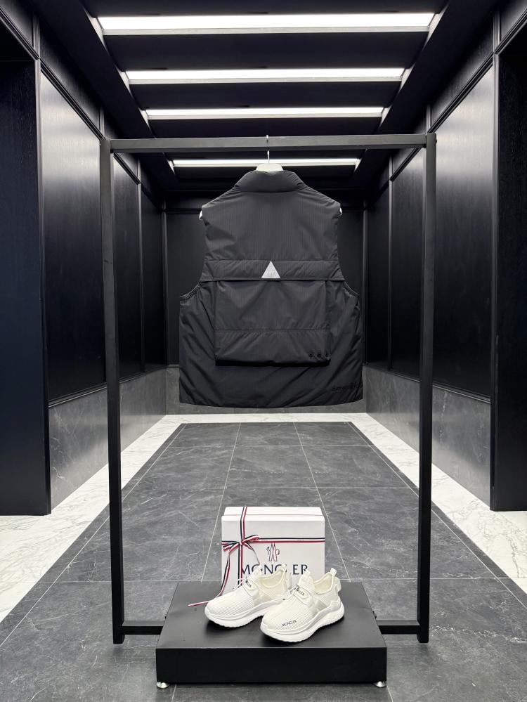 MONCLER
