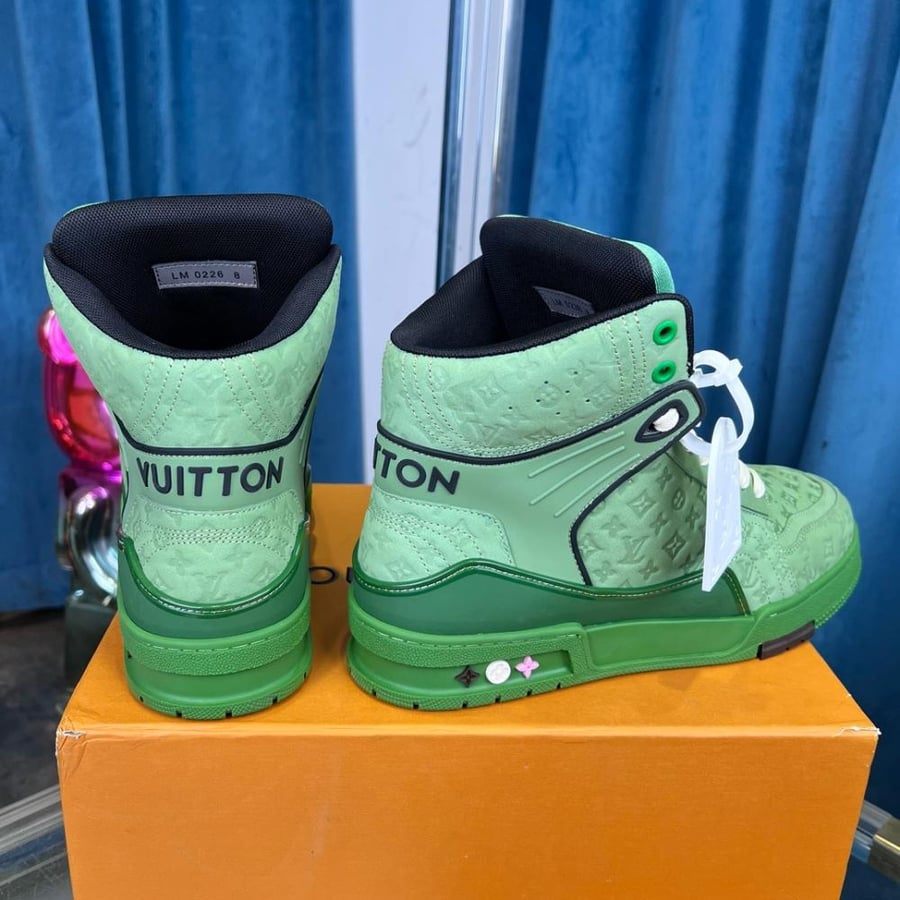 LOUIS VUIITON