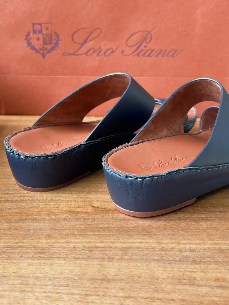 LORO PIANA